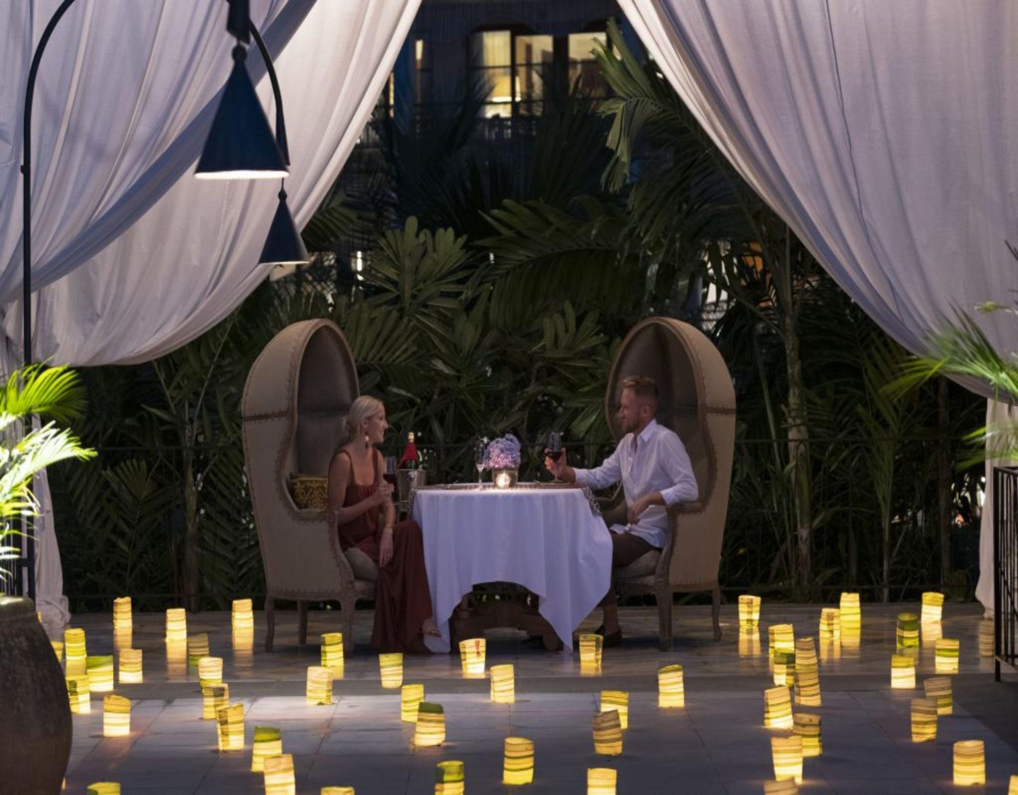 Alaya Resort Ubud Exteriér fotografie The Deck
